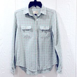 Universal Threads Flannel Shirt, XS Women’s Flannel, Flannel Button Up Shirt